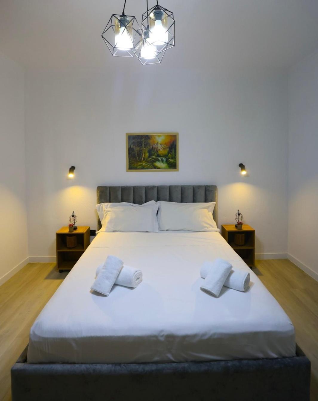 Vila Alizee Hotel Tiranë Eksteriør bilde