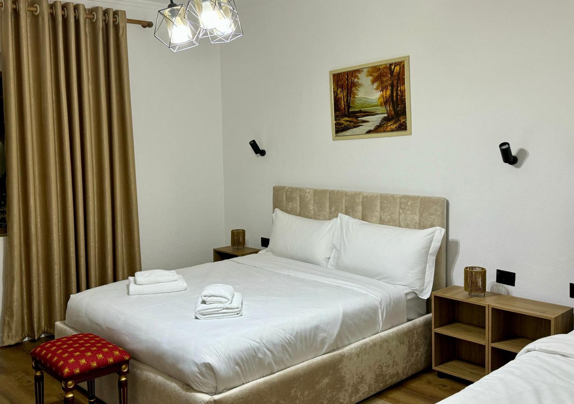 Vila Alizee Hotel Tiranë Eksteriør bilde