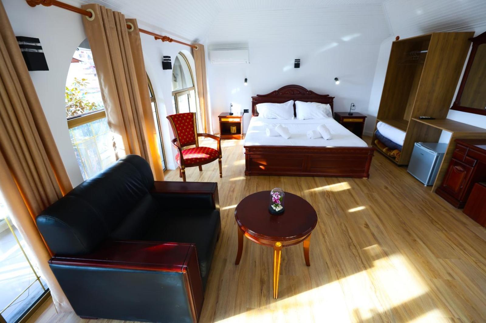 Vila Alizee Hotel Tiranë Eksteriør bilde