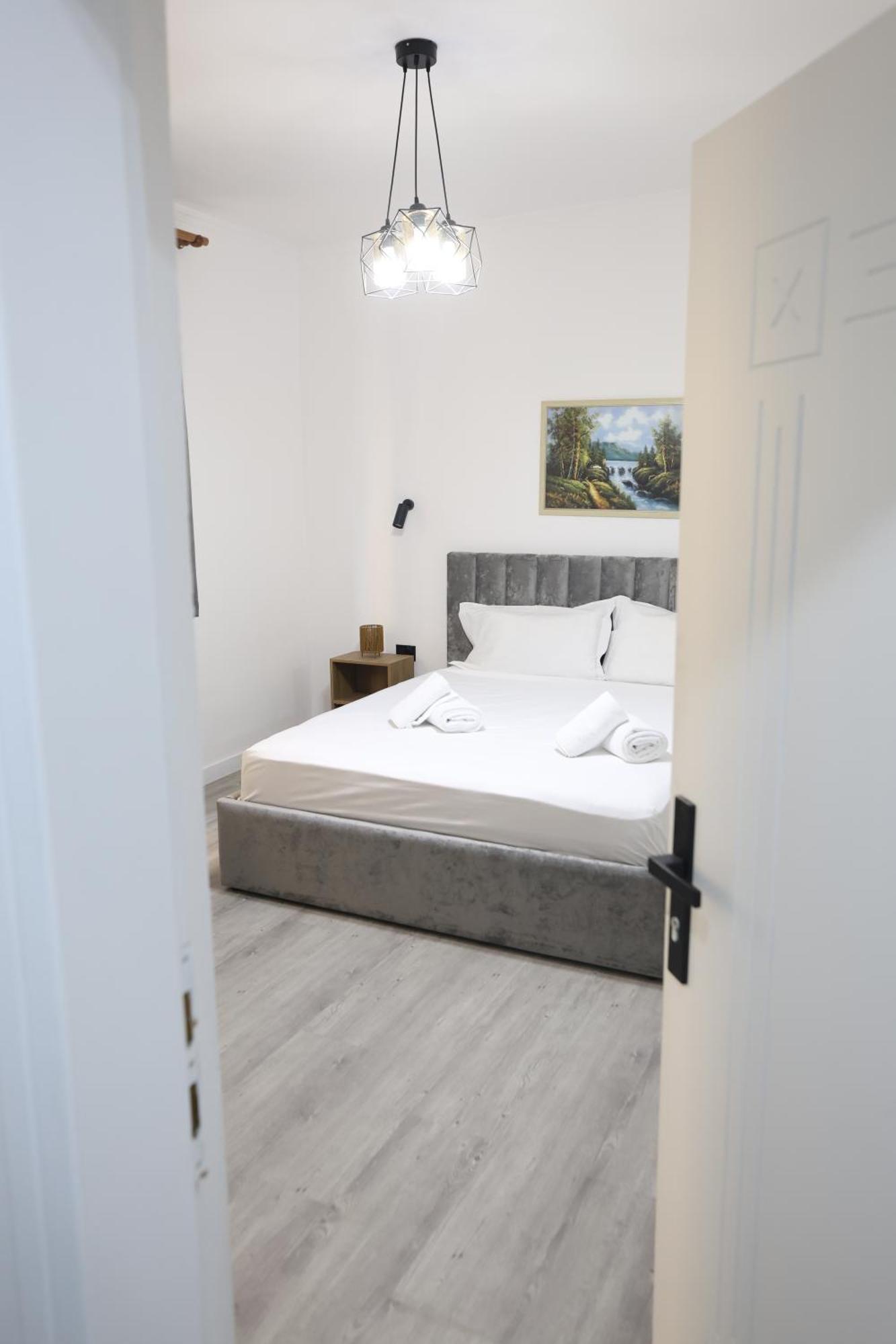 Vila Alizee Hotel Tiranë Eksteriør bilde
