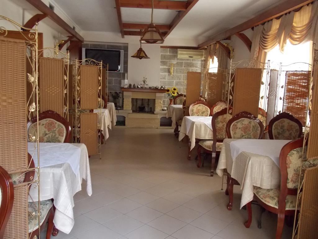 Vila Alizee Hotel Tiranë Eksteriør bilde